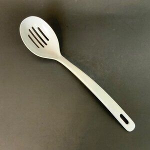 Vintage Melamine-Ware Slotted Spoon White Cooking Serving Utensil JP-636